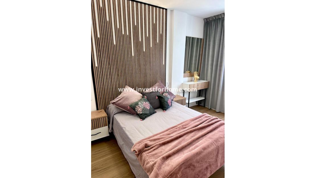 Sale - Apartment - Torrevieja - Playa del Cura