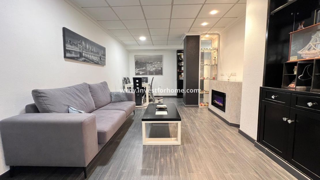 Sale - Apartment - Torrevieja - Playa del Cura