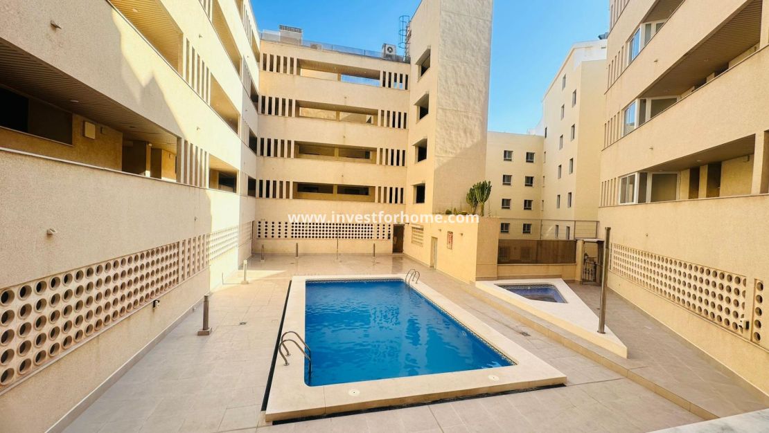 Sale - Apartment - Torrevieja - Playa del Cura