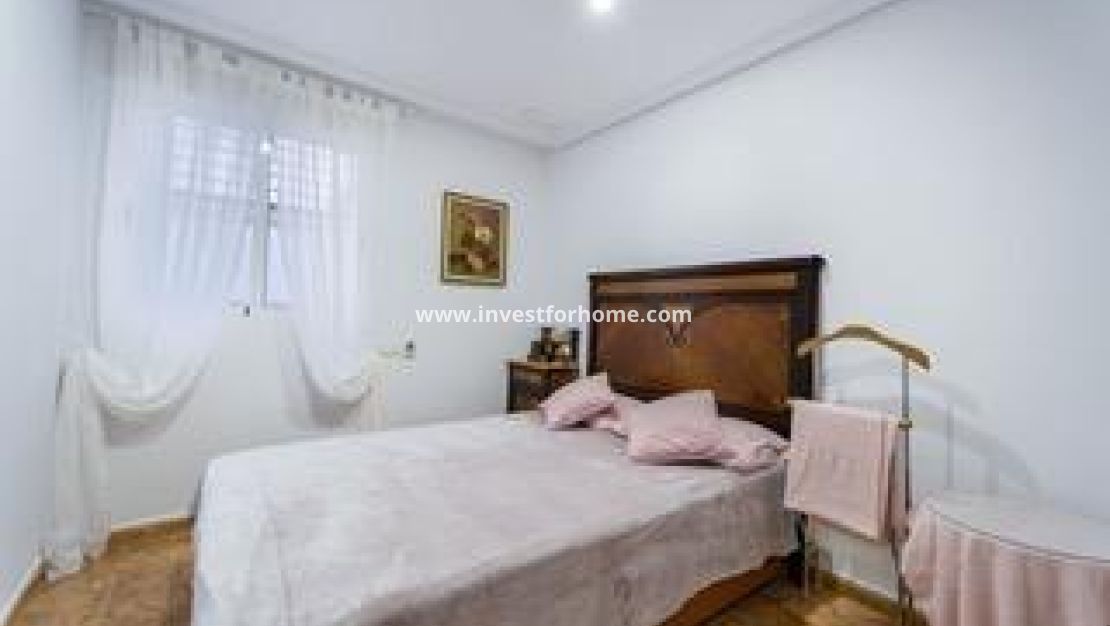 Sale - Apartment - Torrevieja - Playa del Cura