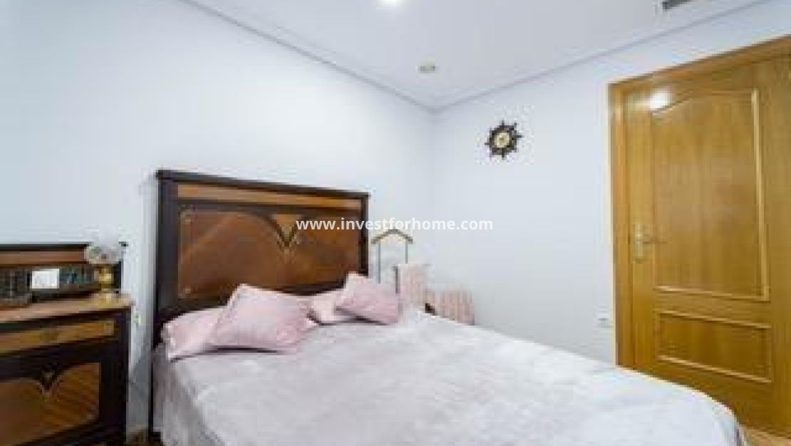 Sale - Apartment - Torrevieja - Playa del Cura