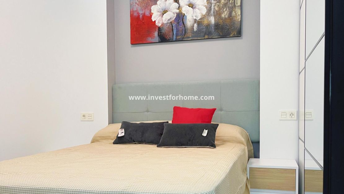 Sale - Apartment - Torrevieja - Playa del Cura