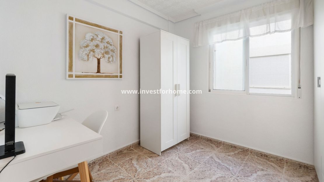 Sale - Apartment - Torrevieja - Playa del Cura