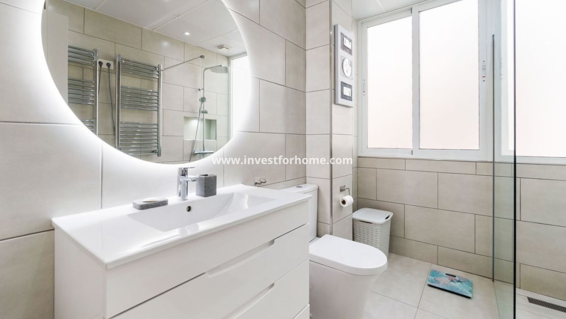 Sale - Apartment - Torrevieja - Playa del Cura