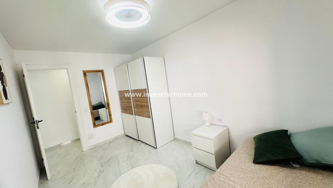 Sale - Apartment - Torrevieja - Playa del Cura