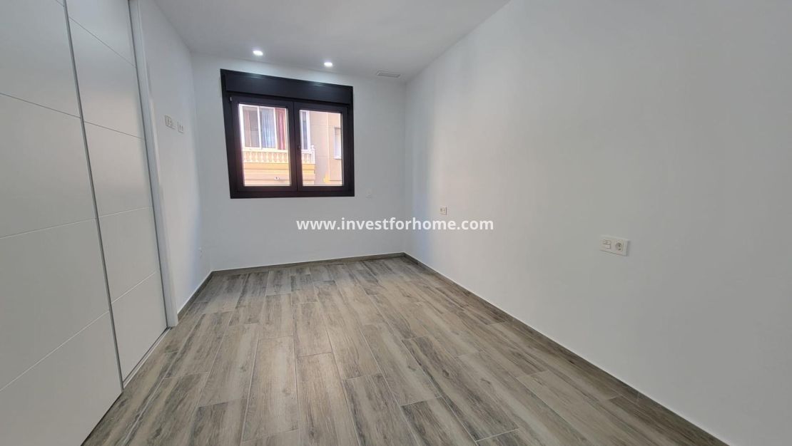 Sale - Apartment - Torrevieja - Playa del Cura