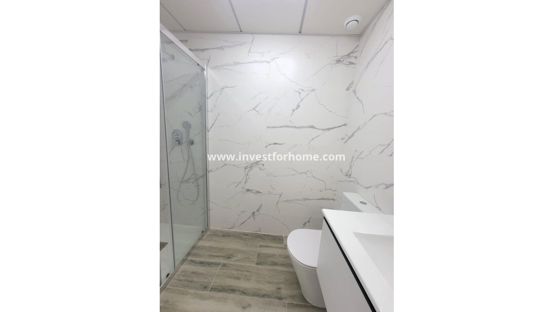 Sale - Apartment - Torrevieja - Playa del Cura