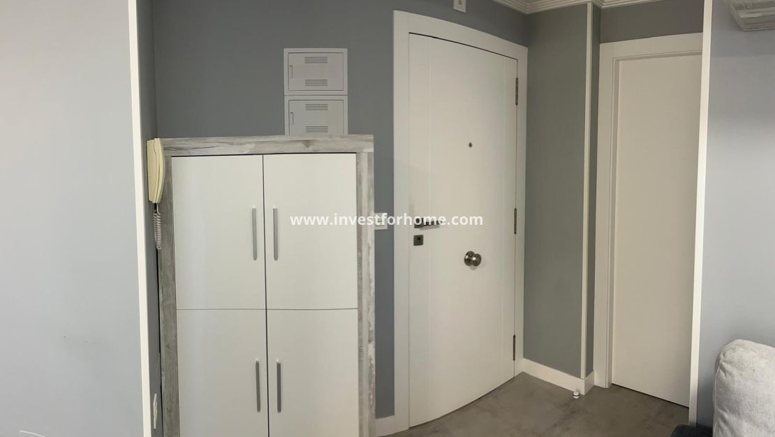 Sale - Apartment - Torrevieja - Playa del Cura