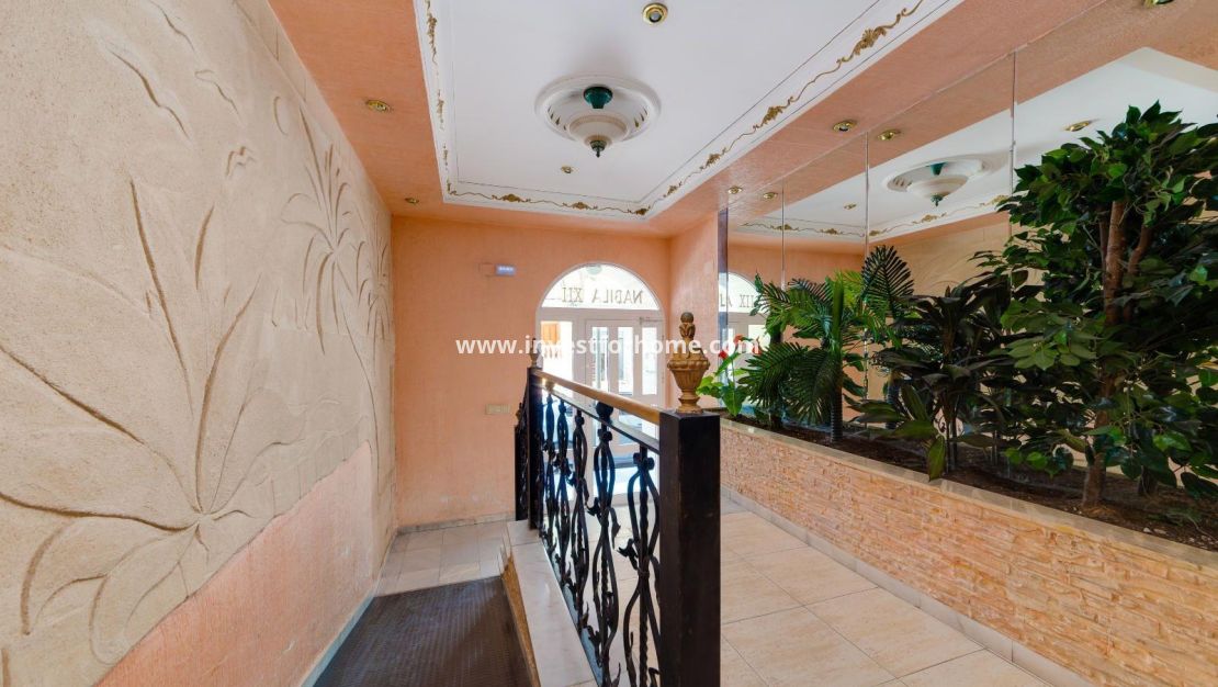 Sale - Apartment - Torrevieja - Playa del Cura