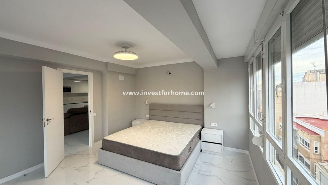 Sale - Apartment - Torrevieja - Playa del Cura