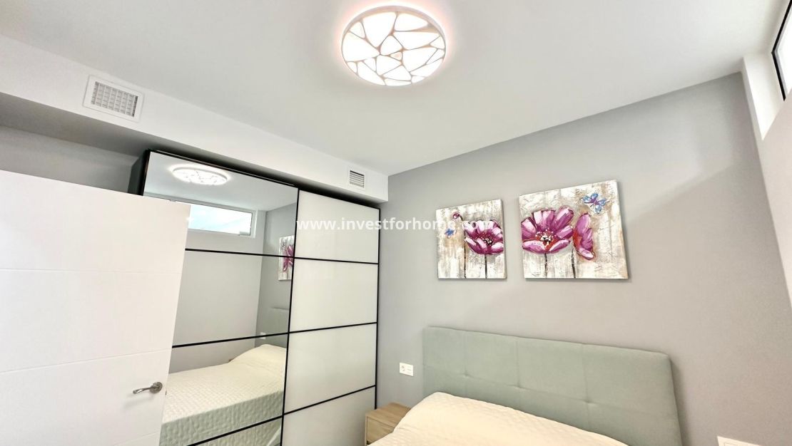 Sale - Apartment - Torrevieja - Playa del Cura