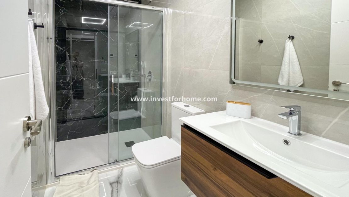 Sale - Apartment - Torrevieja - Playa del Cura