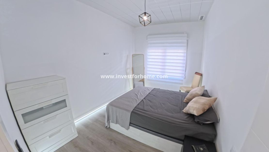 Sale - Apartment - Torrevieja - Playa del Cura