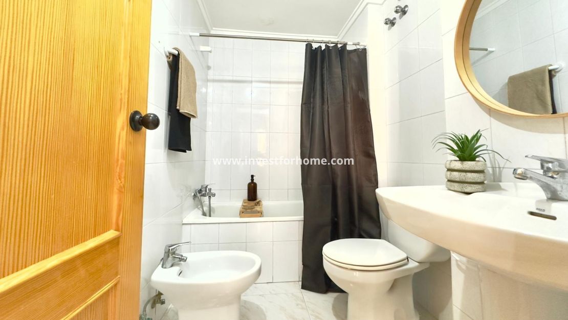 Sale - Apartment - Torrevieja - Playa del Cura