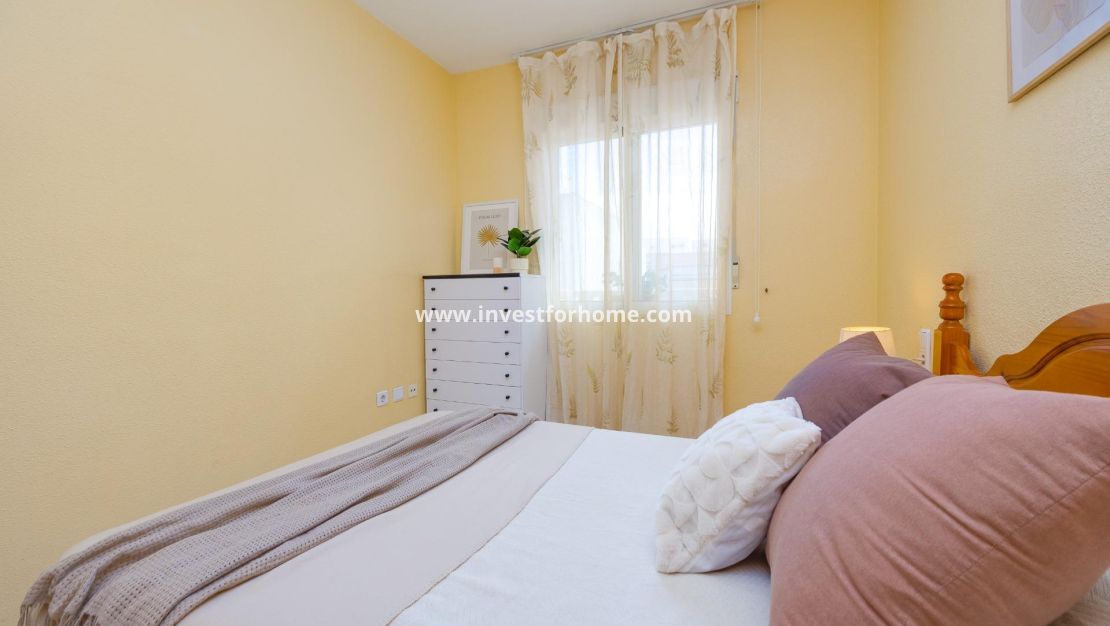 Sale - Apartment - Torrevieja - Playa del Cura