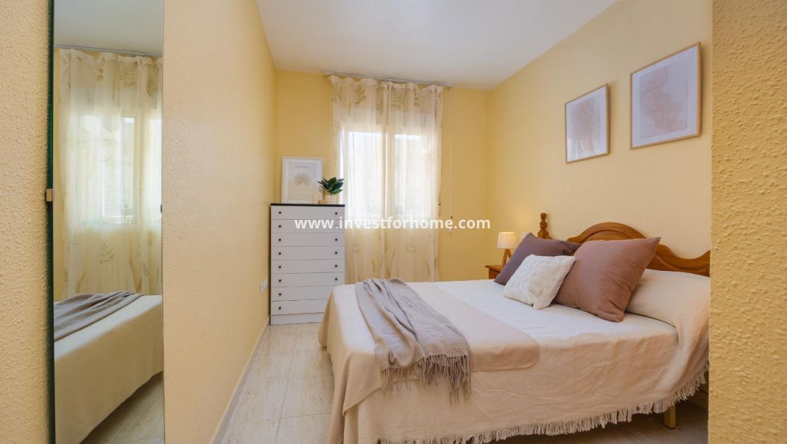 Sale - Apartment - Torrevieja - Playa del Cura