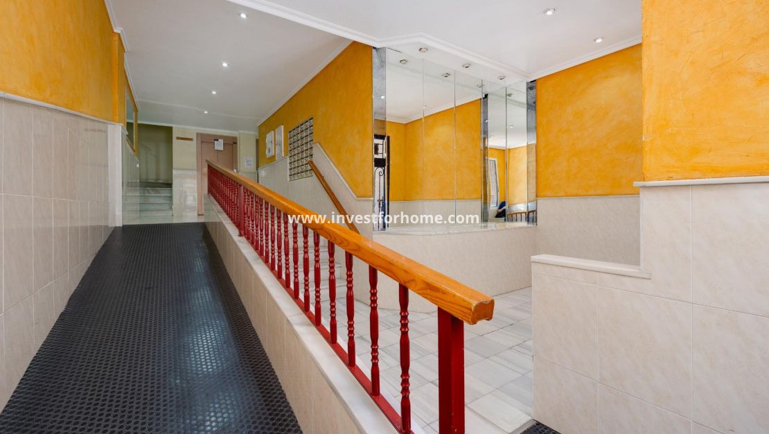 Sale - Apartment - Torrevieja - Playa del Cura