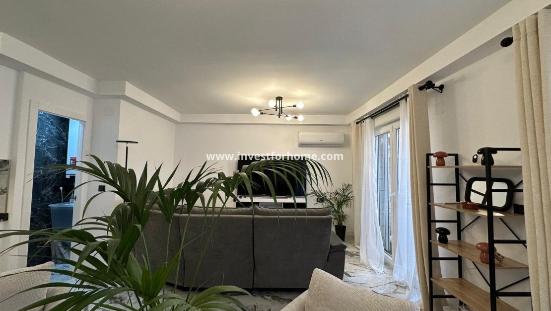 Sale - Apartment - Torrevieja - Playa del Cura