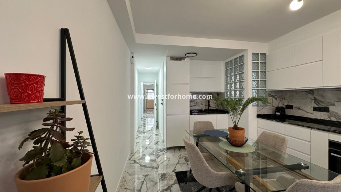 Sale - Apartment - Torrevieja - Playa del Cura