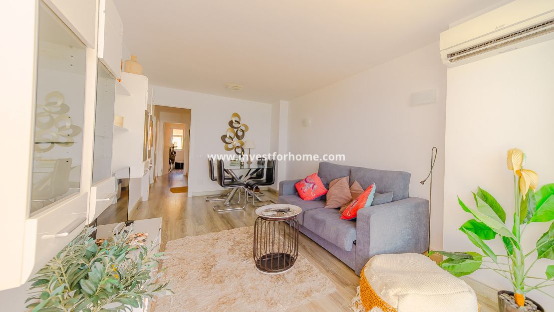 Sale - Apartment - Torrevieja - Playa del Cura