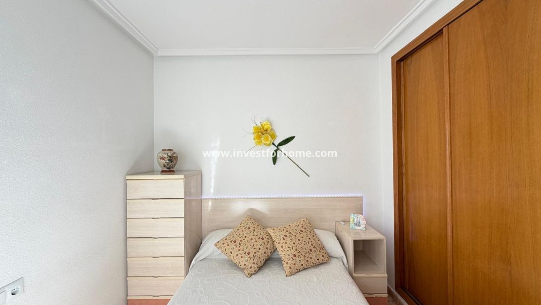 Sale - Apartment - Torrevieja - Playa del Cura