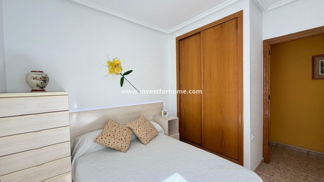 Sale - Apartment - Torrevieja - Playa del Cura