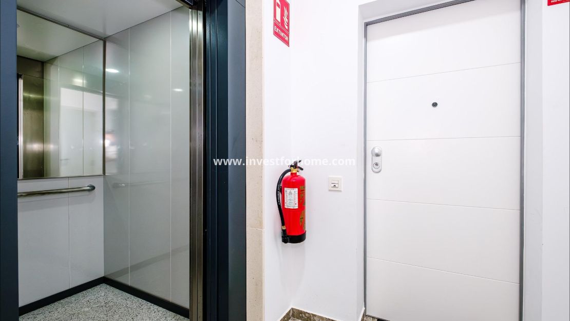 Sale - Apartment - Torrevieja - Playa del Cura