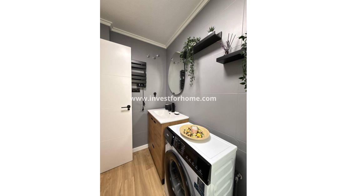 Sale - Apartment - Torrevieja - Playa del Cura
