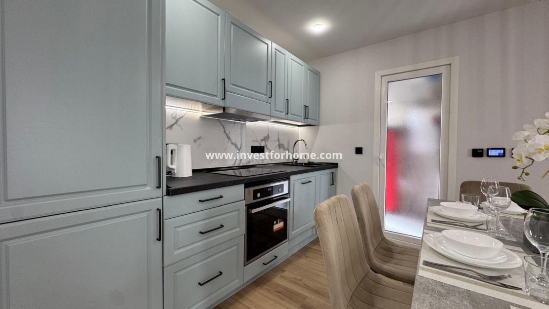 Sale - Apartment - Torrevieja - Playa del Cura