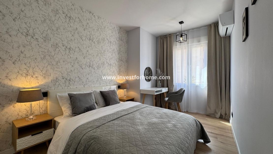 Sale - Apartment - Torrevieja - Playa del Cura