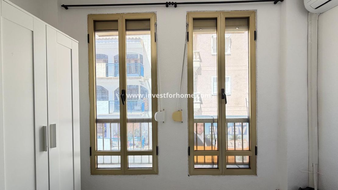 Sale - Apartment - Torrevieja - Playa del Cura