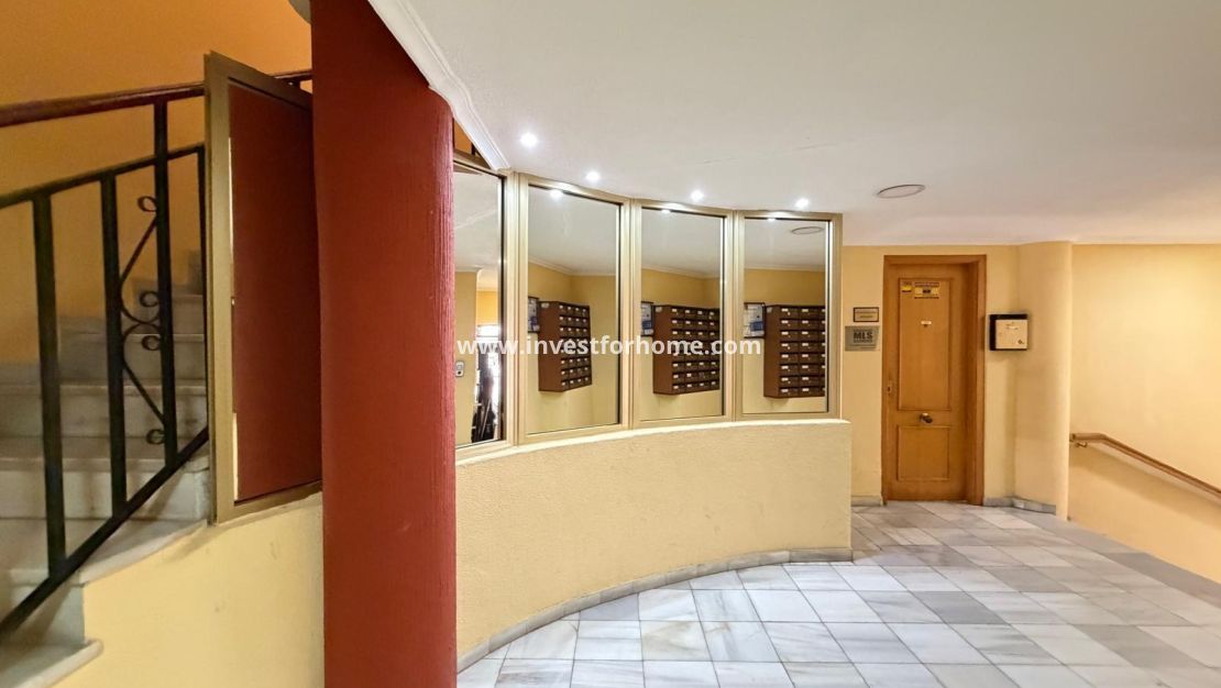 Sale - Apartment - Torrevieja - Playa del Cura
