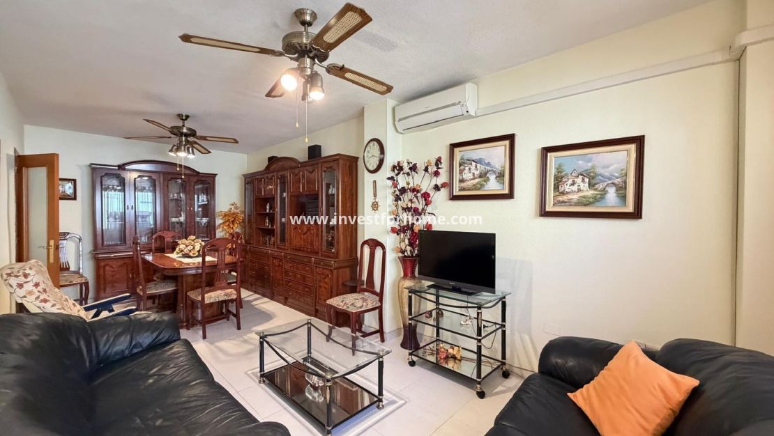 Sale - Apartment - Torrevieja - Playa del Cura