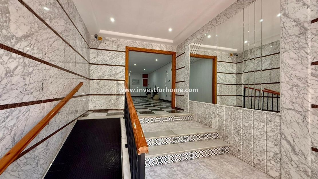 Sale - Apartment - Torrevieja - Playa del Cura