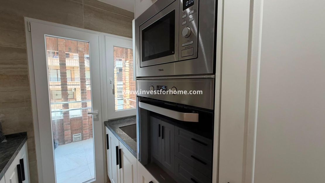 Sale - Apartment - Torrevieja - Playa del Cura