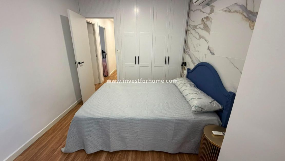 Sale - Apartment - Torrevieja - Playa del Cura