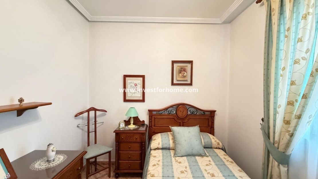 Sale - Apartment - Torrevieja - Playa del Cura
