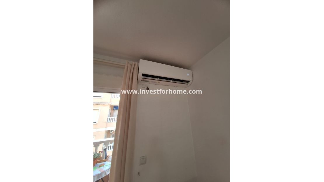 Sale - Apartment - Torrevieja - Playa del Cura