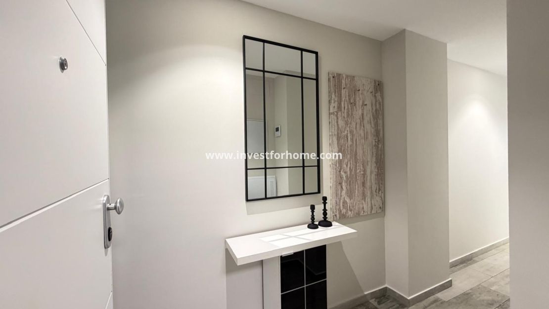 Sale - Apartment - Torrevieja - Playa del Cura