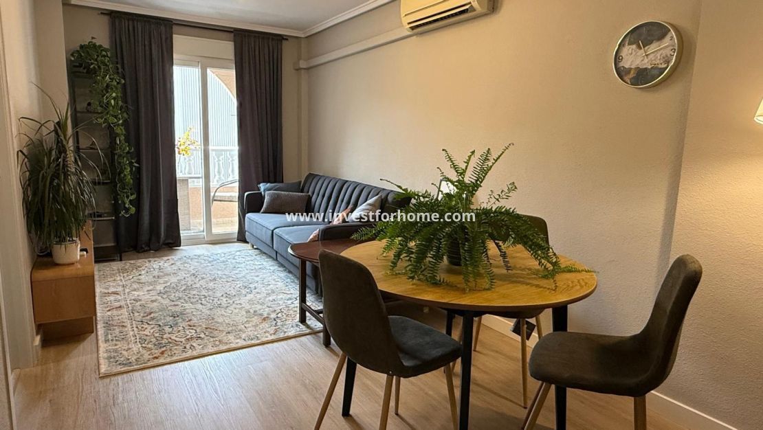 Sale - Apartment - Torrevieja - Playa del Cura