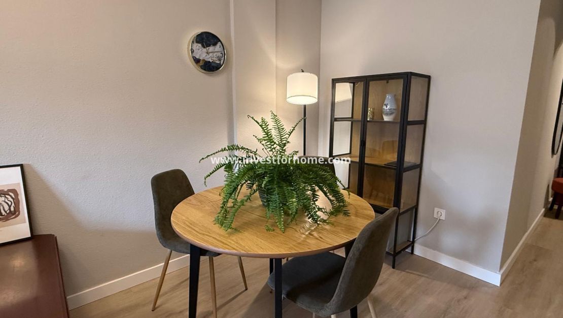 Sale - Apartment - Torrevieja - Playa del Cura