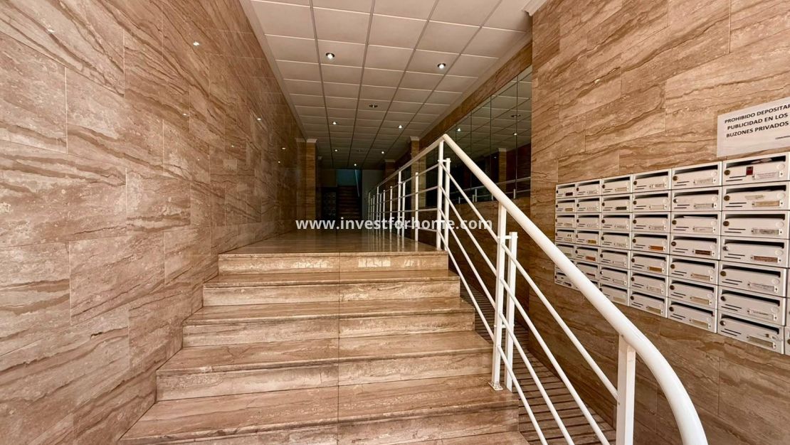 Sale - Apartment - Torrevieja - Playa del Cura