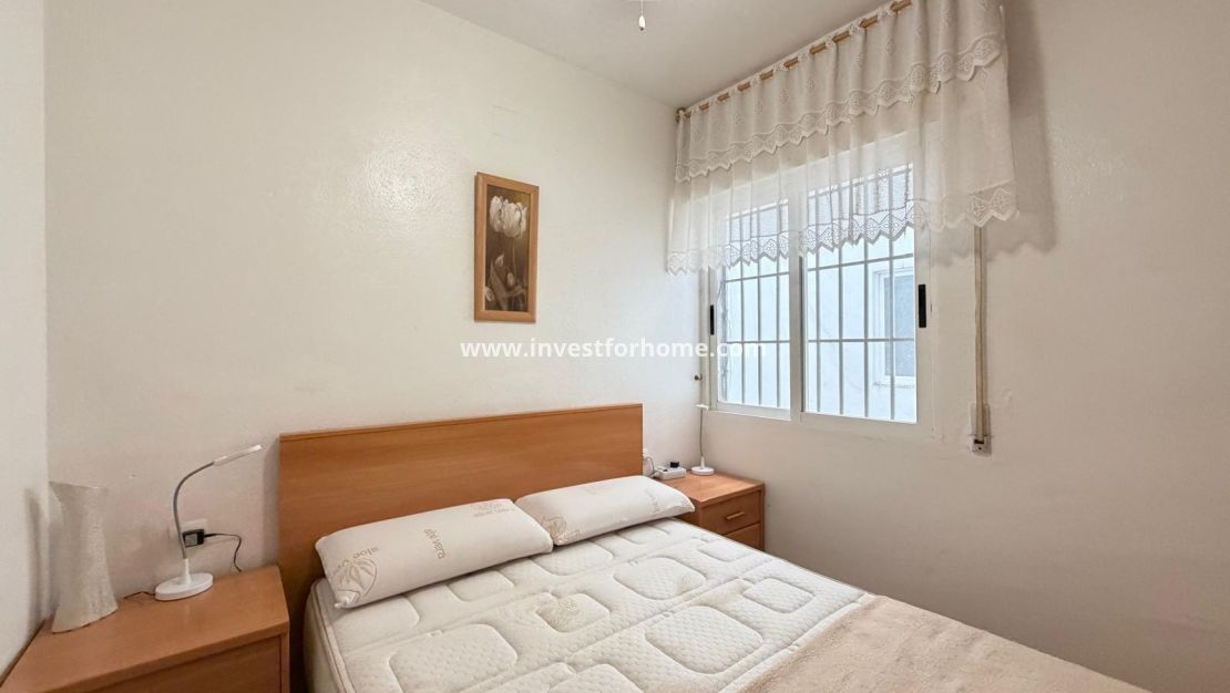 Sale - Apartment - Torrevieja - Playa del Cura