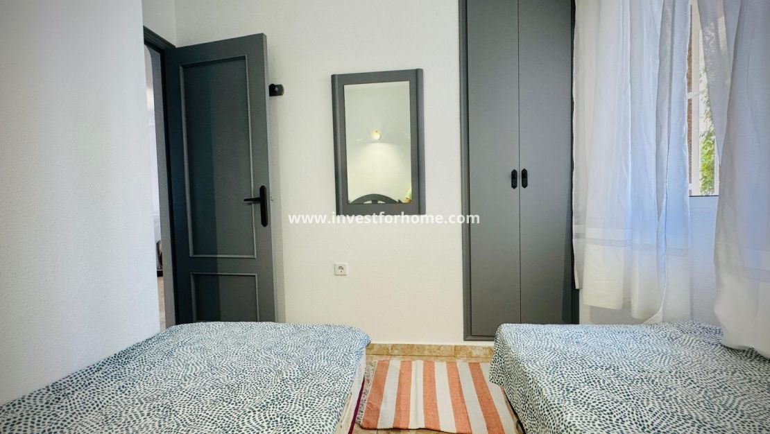 Sale - Apartment - Torrevieja - Playa del Cura