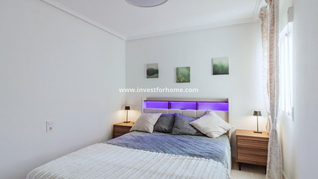 Sale - Apartment - Torrevieja - Playa del Cura