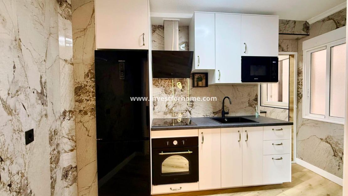 Sale - Apartment - Torrevieja - Playa del Cura