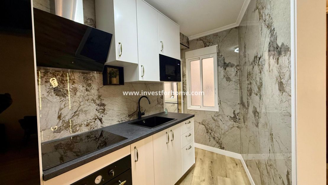 Sale - Apartment - Torrevieja - Playa del Cura