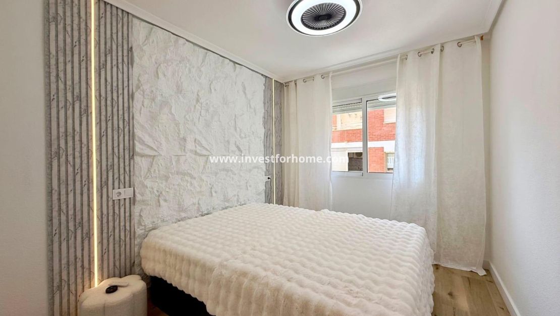 Sale - Apartment - Torrevieja - Playa del Cura