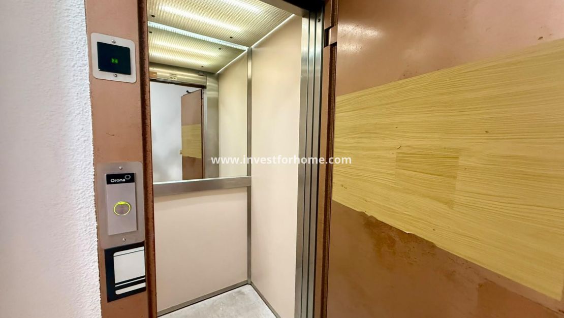 Sale - Apartment - Torrevieja - Playa del Cura