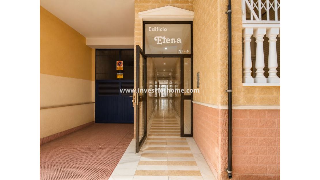 Sale - Apartment - Torrevieja - Playa del Cura